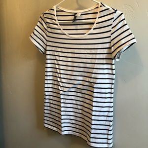 Cute striped T shirt. Size 10. H&M
